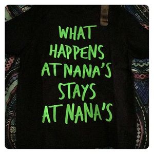 2 for $10 🌺 Kids shirt